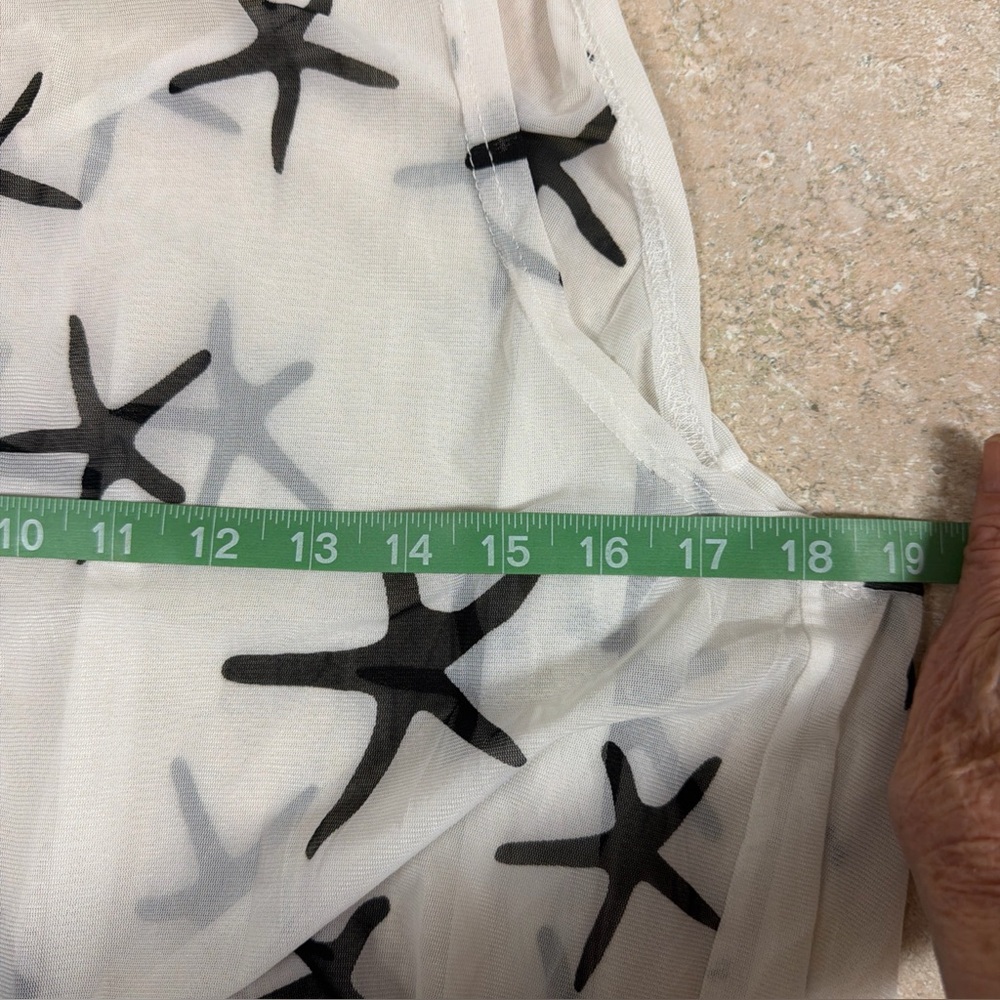 India Boutique Monochrome Starfish Blouse - Picture 11 of 12